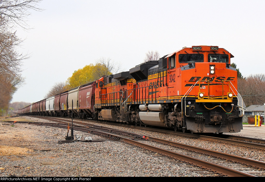 BNSF 9042